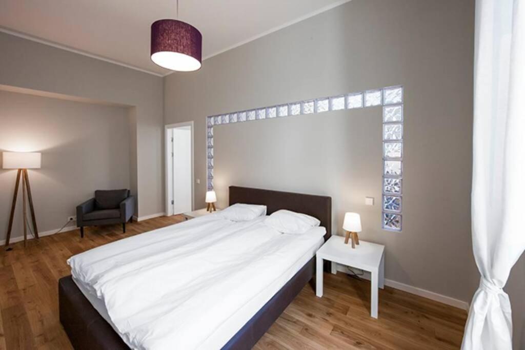 Modern & Spacious 80M2 Apartment In Riga Old Town Esterno foto