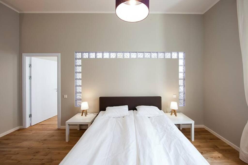 Modern & Spacious 80M2 Apartment In Riga Old Town Esterno foto