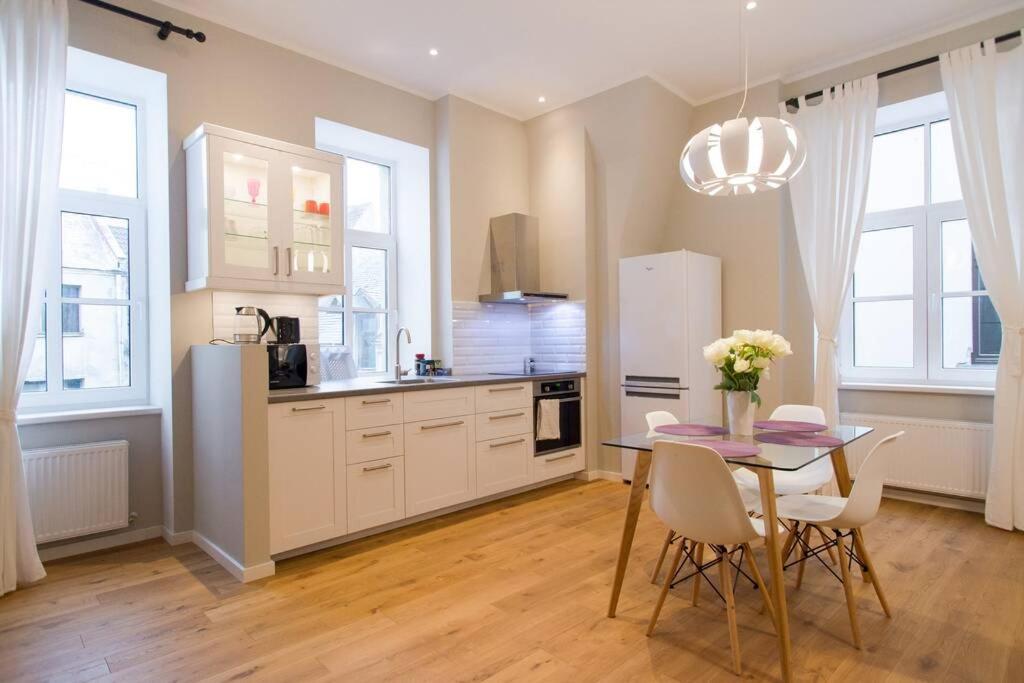 Modern & Spacious 80M2 Apartment In Riga Old Town Esterno foto